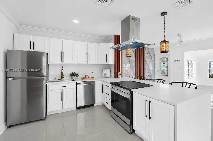 2718 Sherman St, Hollywood, FL 33020 - #3