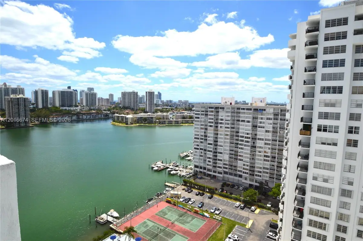 2780 NE 183rd St #PH04, Aventura, FL 33160 - #1