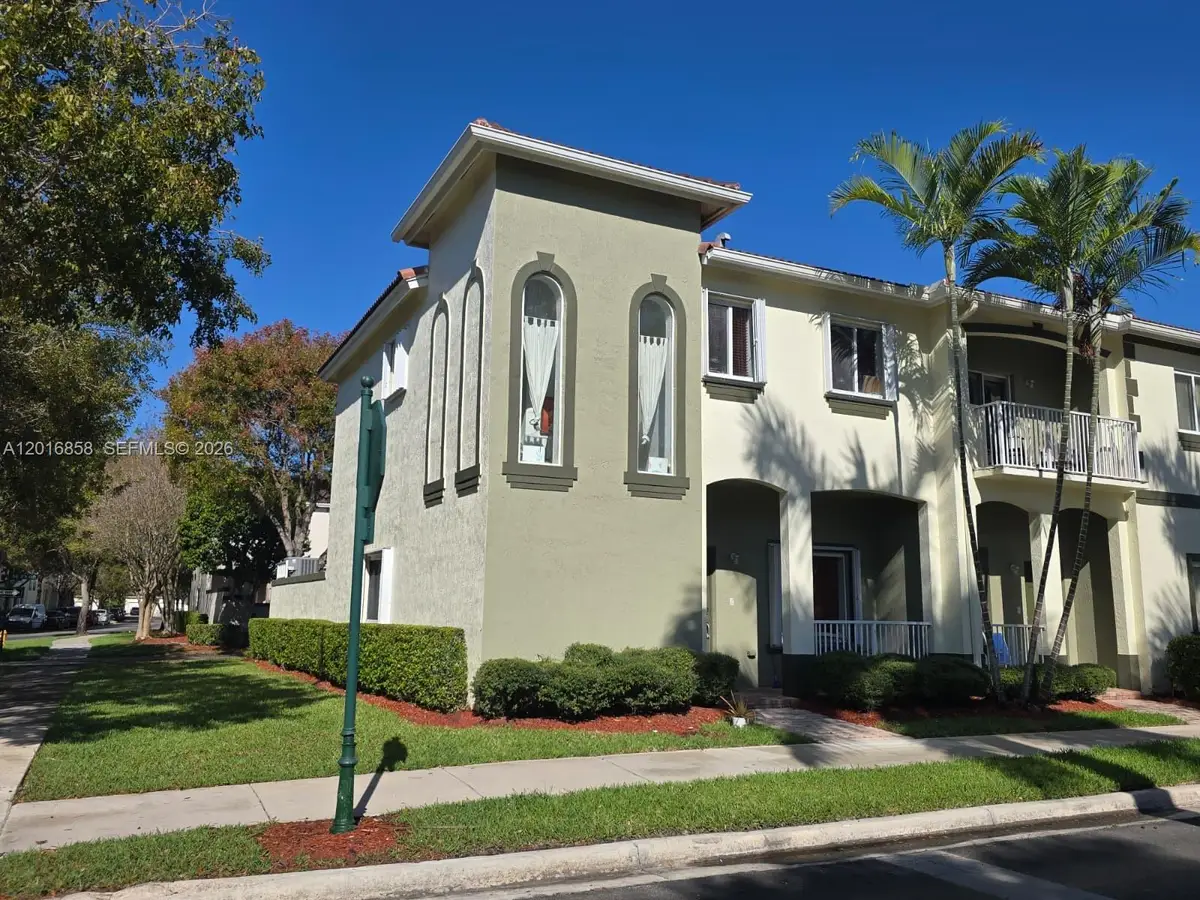 1987 SE 23rd Rd, Homestead, FL 33035 - #1