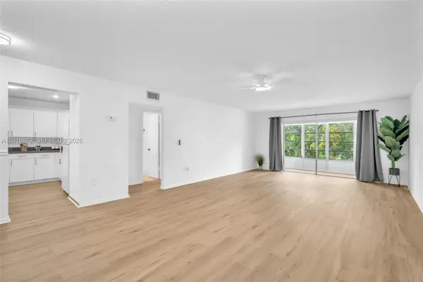 8280 SW 24th St #7311, North Lauderdale, FL 33068