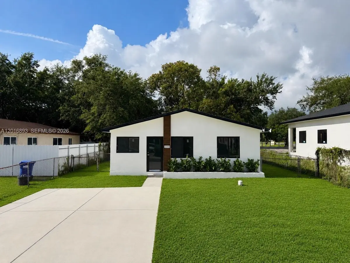 2250 NW 170th St, Miami Gardens, FL 33056 - #1