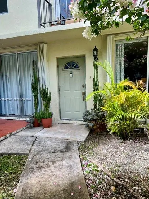 1701 NE 115th St #1A, Miami, FL 33181 - #2