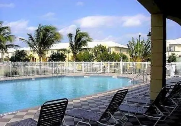 1971 Freeport Ln #4915, Riviera Beach, FL 33404