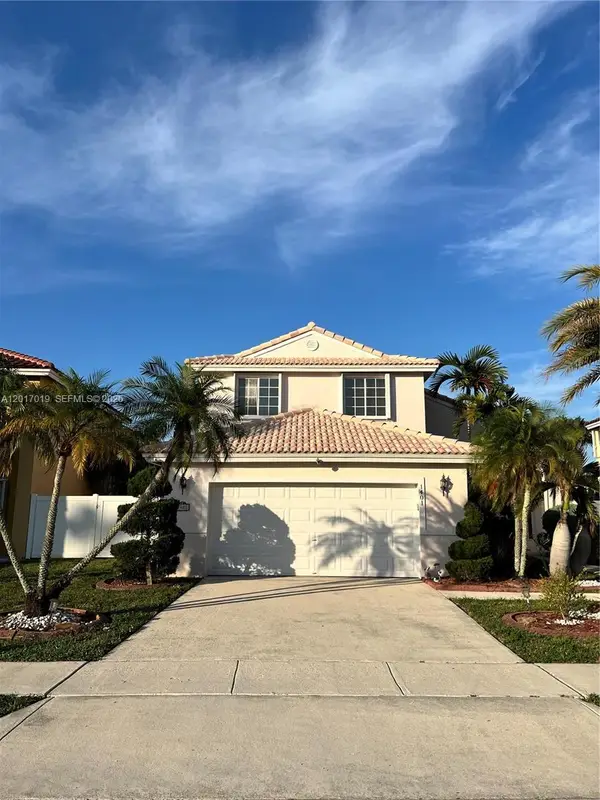 1401 NW 187th Ave, Pembroke Pines, FL 33029