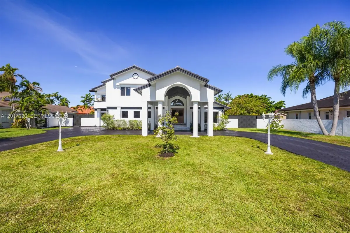 3352 SW 110th Ave, Miami, FL 33165 - #1