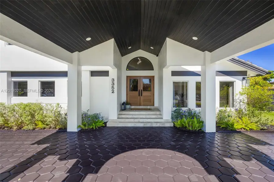 3352 SW 110th Ave, Miami, FL 33165 - #3