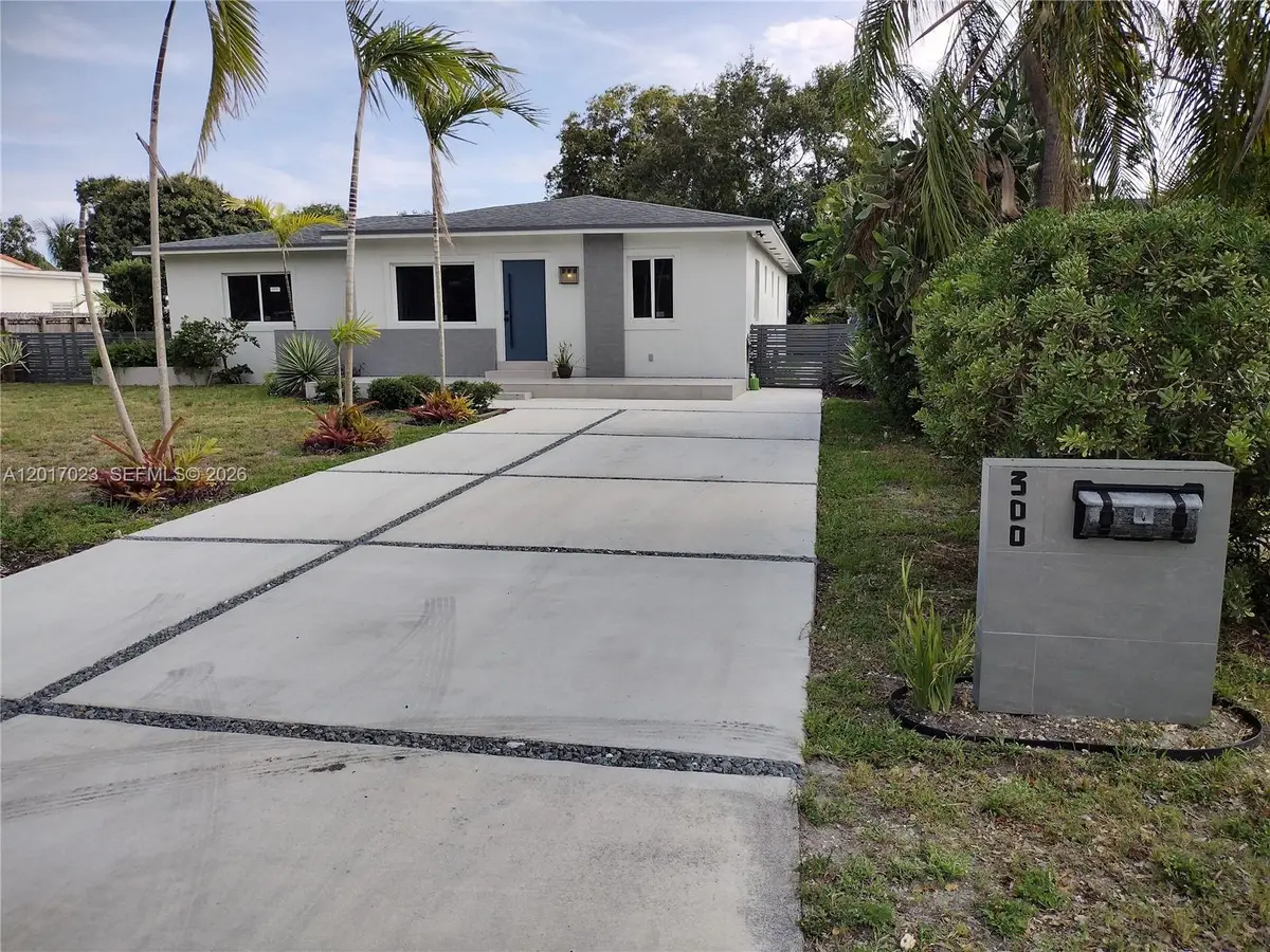 300 S Biscayne River Dr, Miami, FL 33169 - #1