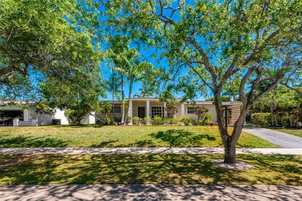 8751 SW 193rd Ter, Cutler Bay, FL 33157