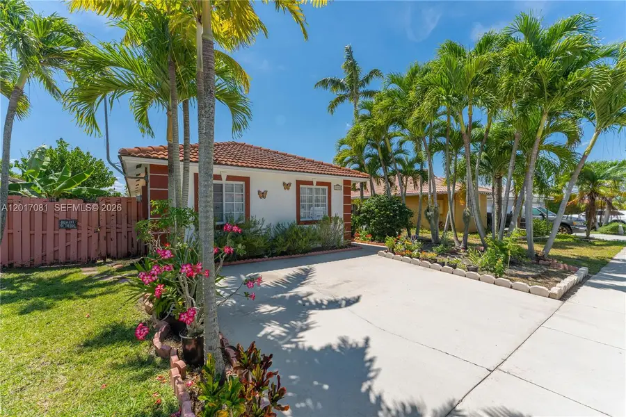 18300 SW 143rd Ct, Miami, FL 33177 - #2