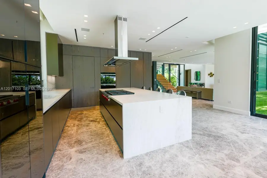 2520 Shelter Ave, Miami Beach, FL 33140 - #3