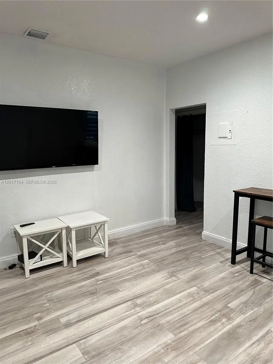 8401 Crespi Blvd #3, Miami Beach, FL 33141 - #3