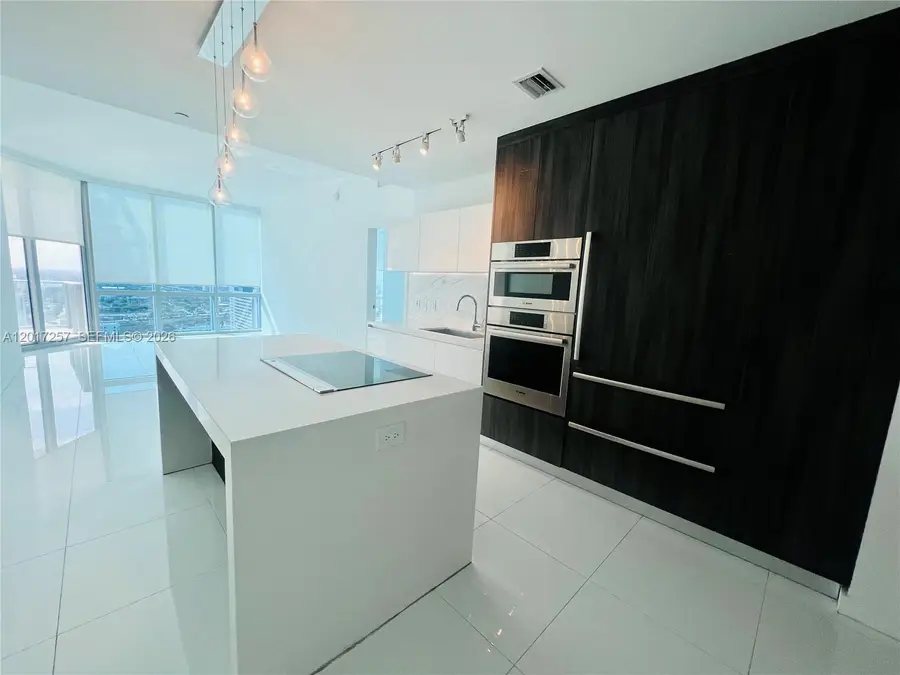 851 NE 1st Av #2808, Miami, FL 33132 - #2