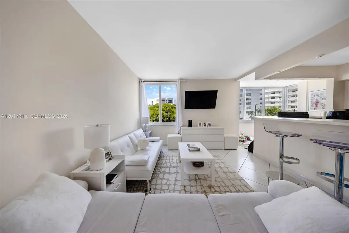 250 180th Dr #352, Sunny Isles Beach, FL 33160 - #1