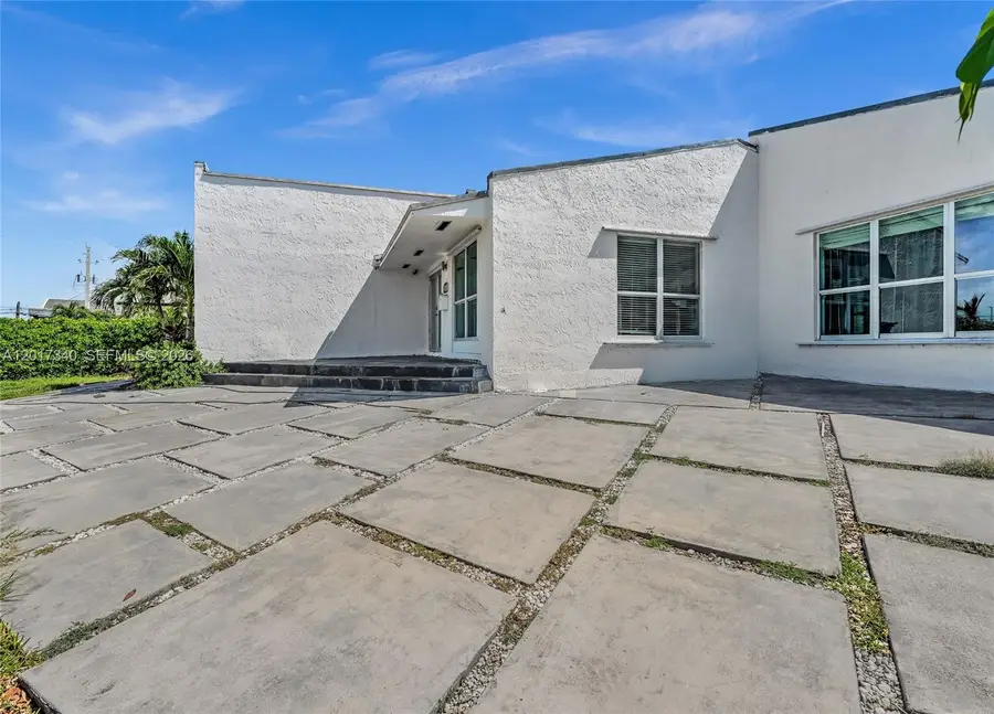 2001 NE 122nd Rd, North Miami, FL 33181 - #3