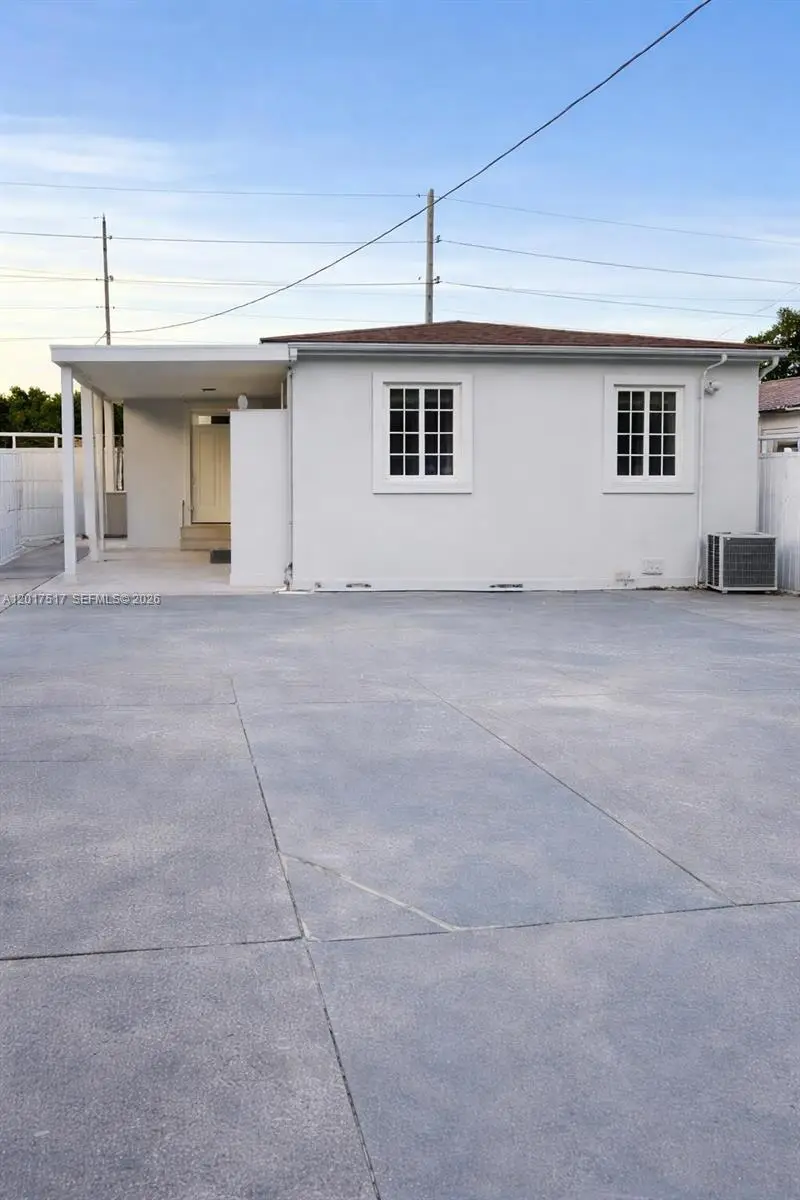 538 E 13th St, Hialeah, FL 33010 - #2