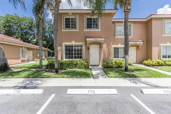 9770 Kamena Cir, Boynton Beach, FL 33436