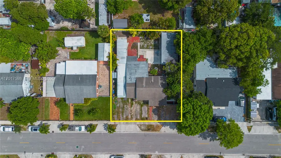 661 E 7th St, Hialeah, FL 33010 - #3