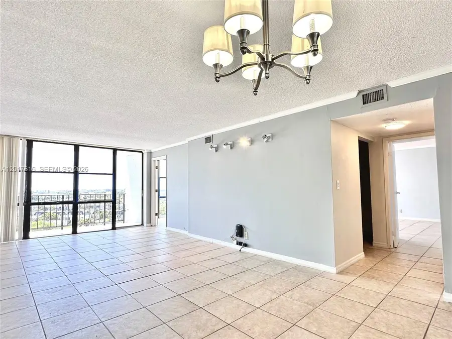 800 Parkview Dr #1007, Hallandale Beach, FL 33009 - #3