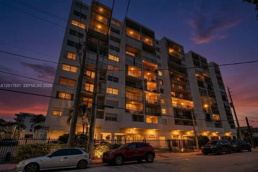 7850 Byron Ave #702, Miami Beach, FL 33141 - #2