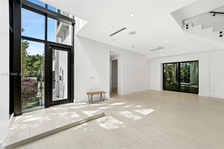 1311 Bay Dr, Miami Beach, FL 33141 - #3