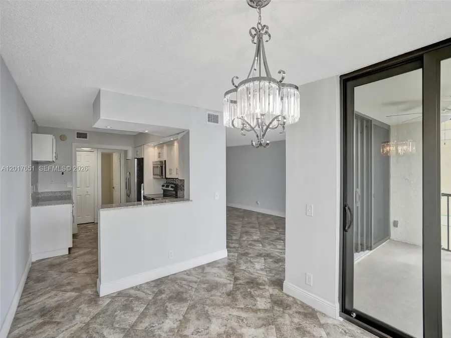 105 Lake Emerald Dr #508, Oakland Park, FL 33309 - #2