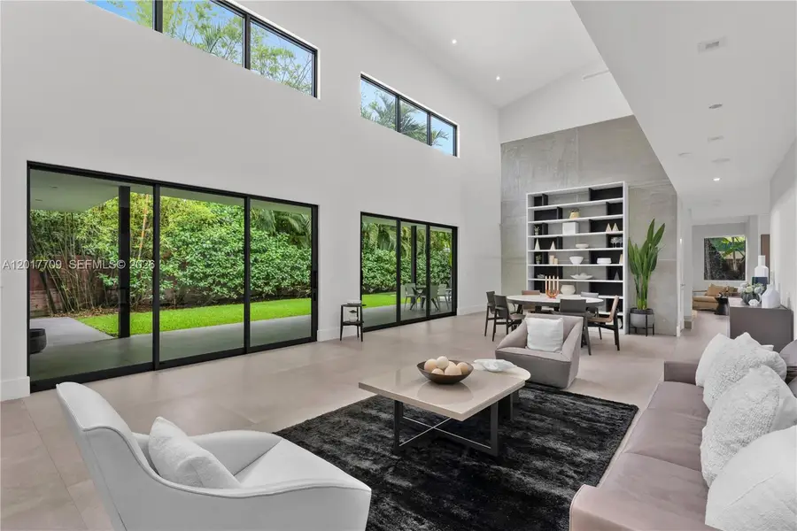 10 Samana Dr, Miami, FL 33133 - #2