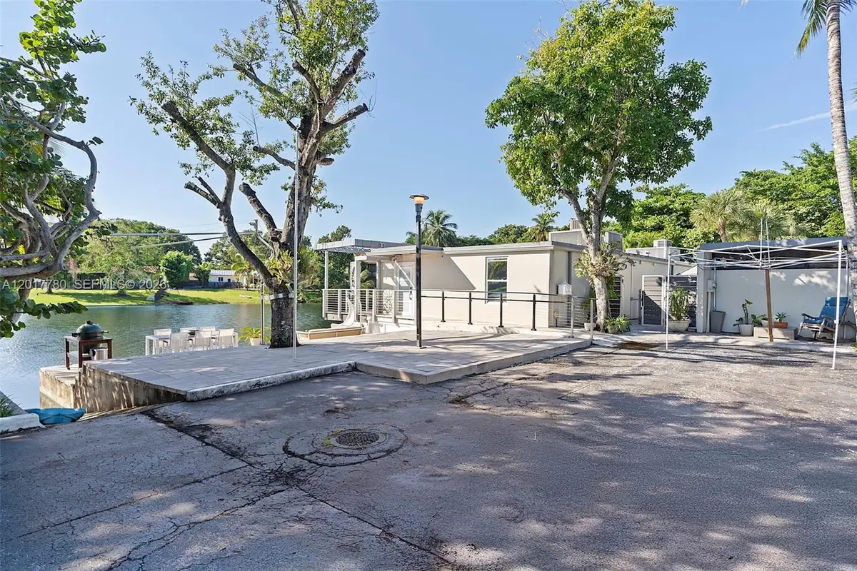 6616 E Miami Lakes Dr E, Miami Lakes, FL 33014 - #1