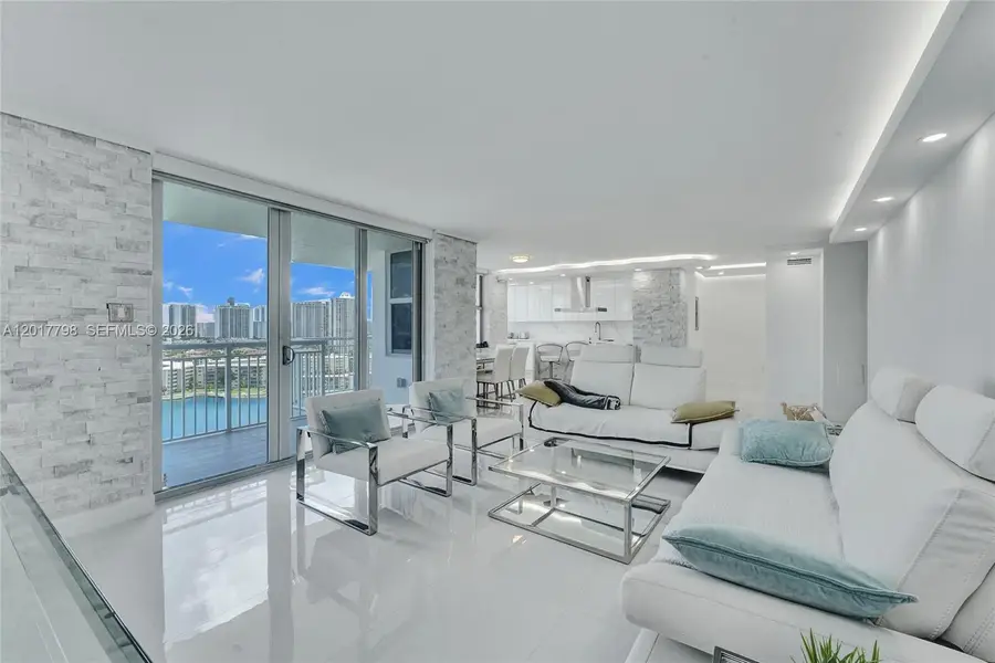 18041 Biscayne Blvd #1804, Aventura, FL 33160 - #2
