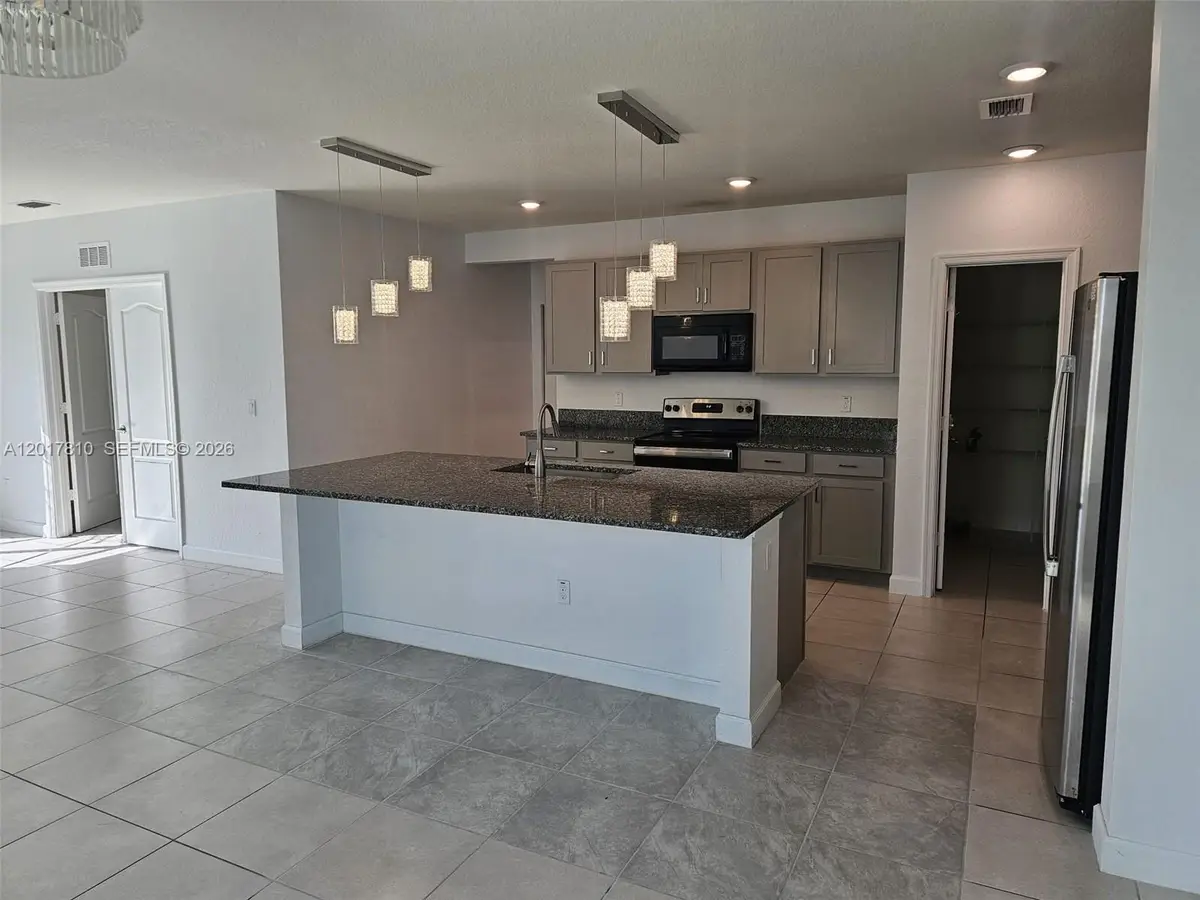 831 Bent Creek Dr, Fort Pierce, FL 34947 - #1