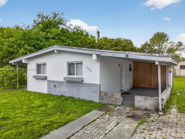 726 Phippen Waiters Rd, Dania Beach, FL 33004