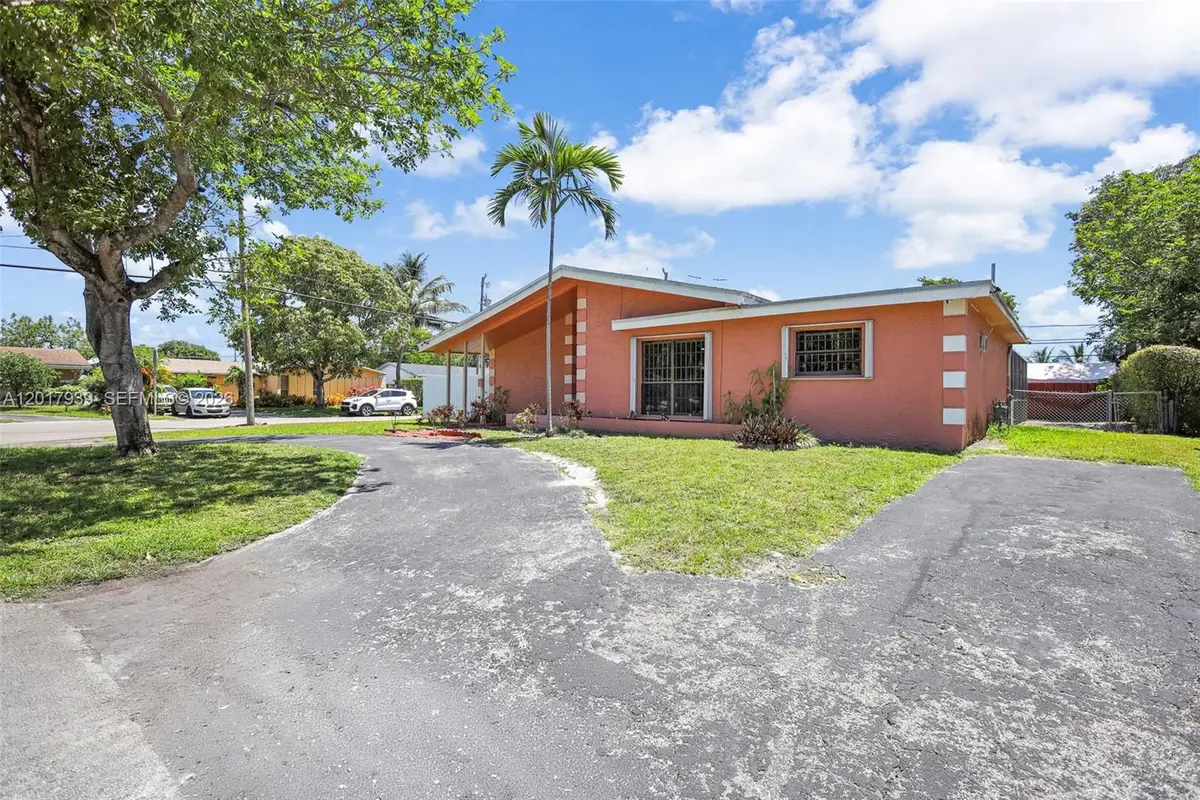 3405 E Shore Rd, Miramar, FL 33023 - #1