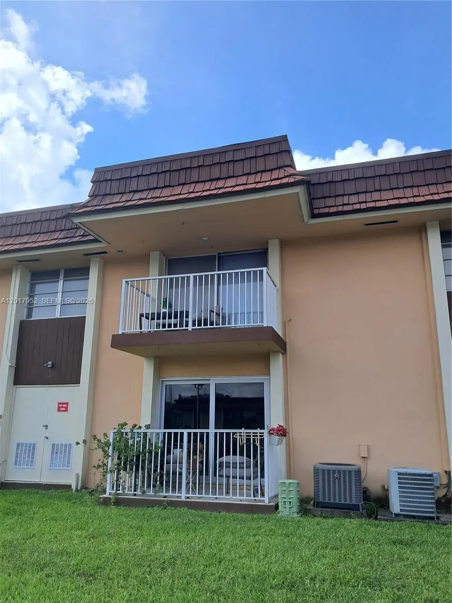 5501 SW 77th Ct #204C, Miami, FL 33155 - #1