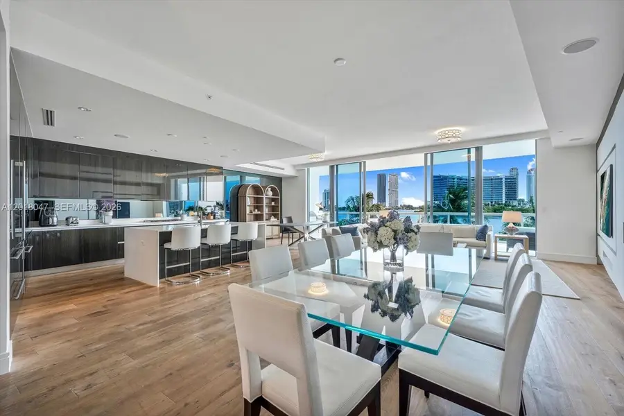 3300 NE 188th St #217, Aventura, FL 33180 - #2