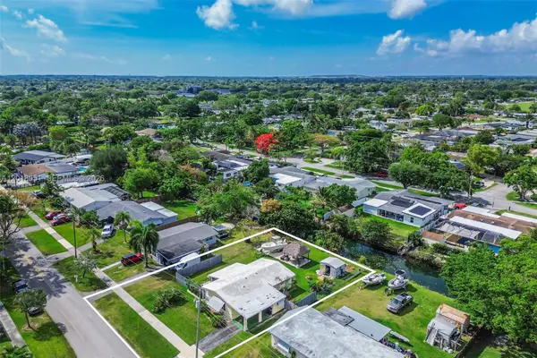 9940 Belgrade Rd, Cutler Bay, FL 33157