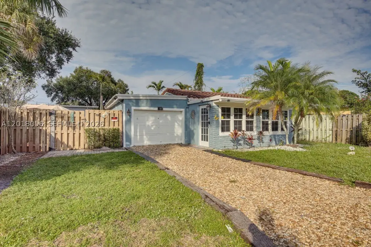 1237 SW 28th St, Fort Lauderdale, FL 33315 - #1