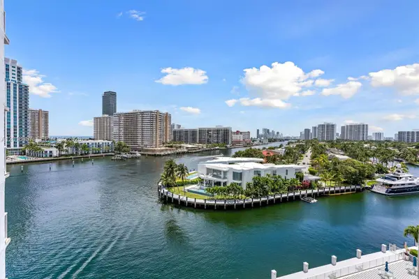 121 Golden Isles Dr #707, Hallandale Beach, FL 33009