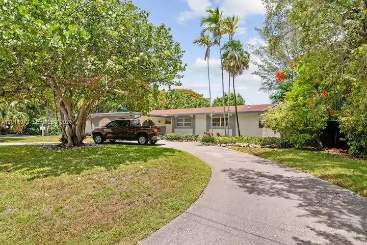 13325 SW 84th Ave, Pinecrest, FL 33156 - #1