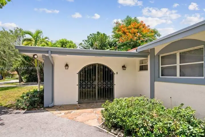 13325 SW 84th Ave, Pinecrest, FL 33156 - #3