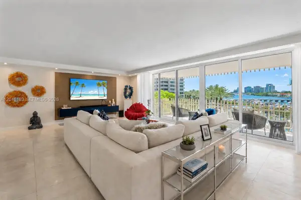 3 Grove Isle Dr #C410, Miami, FL 33133