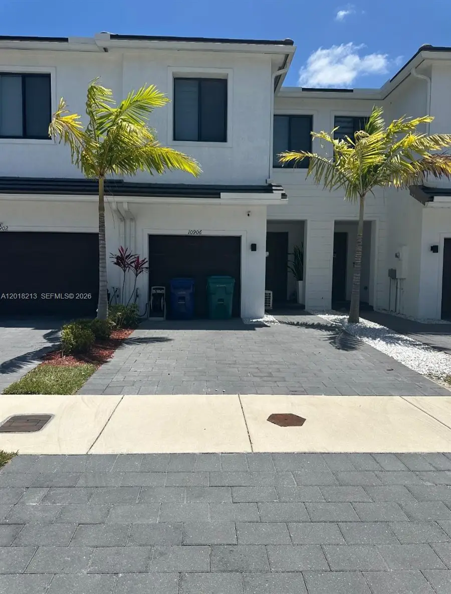 10906 SW 232nd Ter, Homestead, FL 33032 - #2