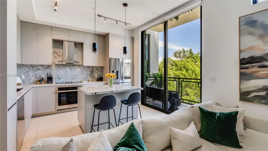 1030 15th St #201, Miami Beach, FL 33139 - #2