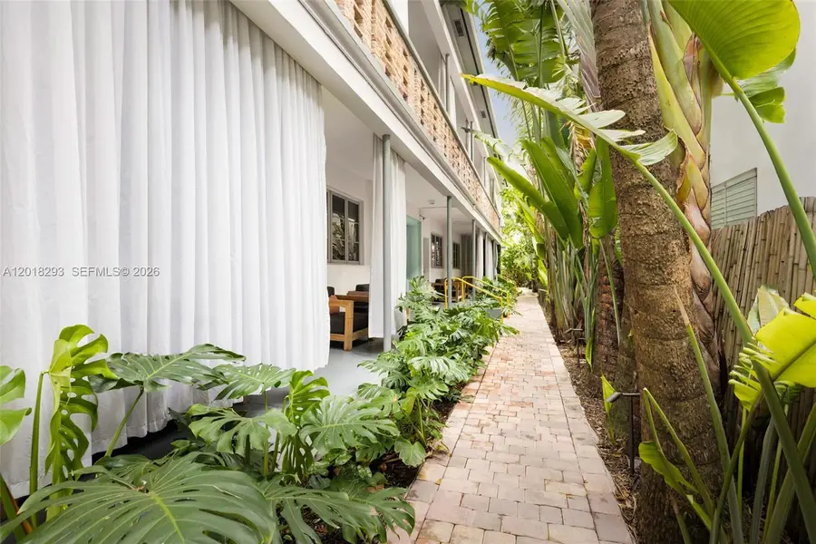 1551 Lenox Ave #8, Miami Beach, FL 33139 - #2