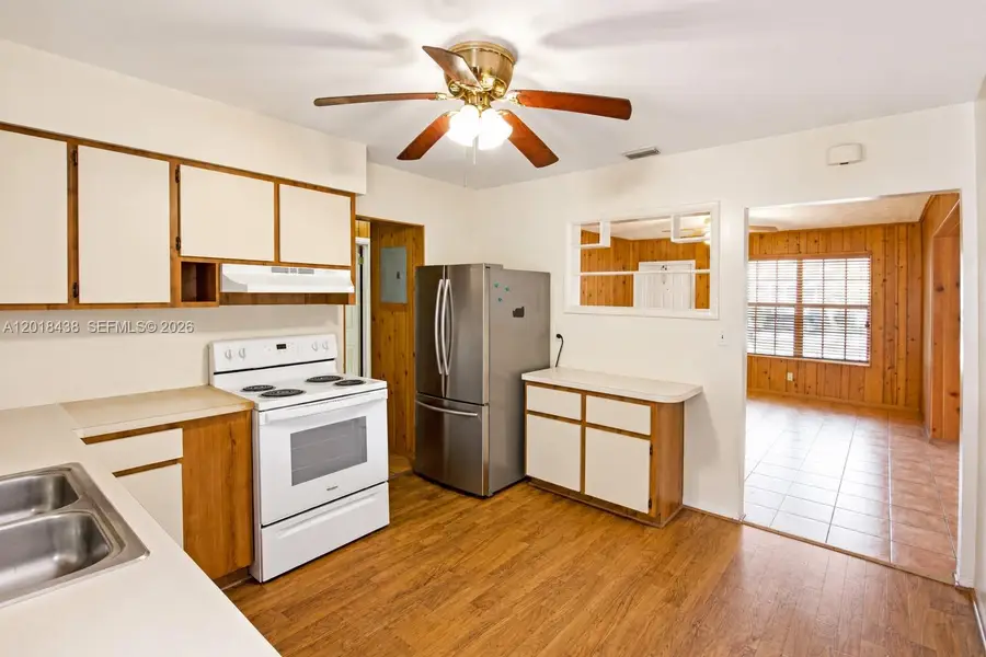 125 SW 3rd Ave, Hallandale Beach, FL 33009 - #3