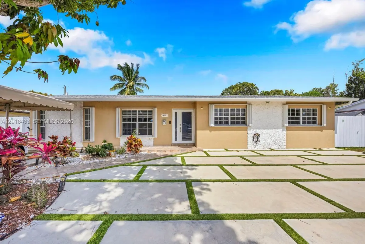 15725 SW 102nd Pl, Miami, FL 33157 - #1