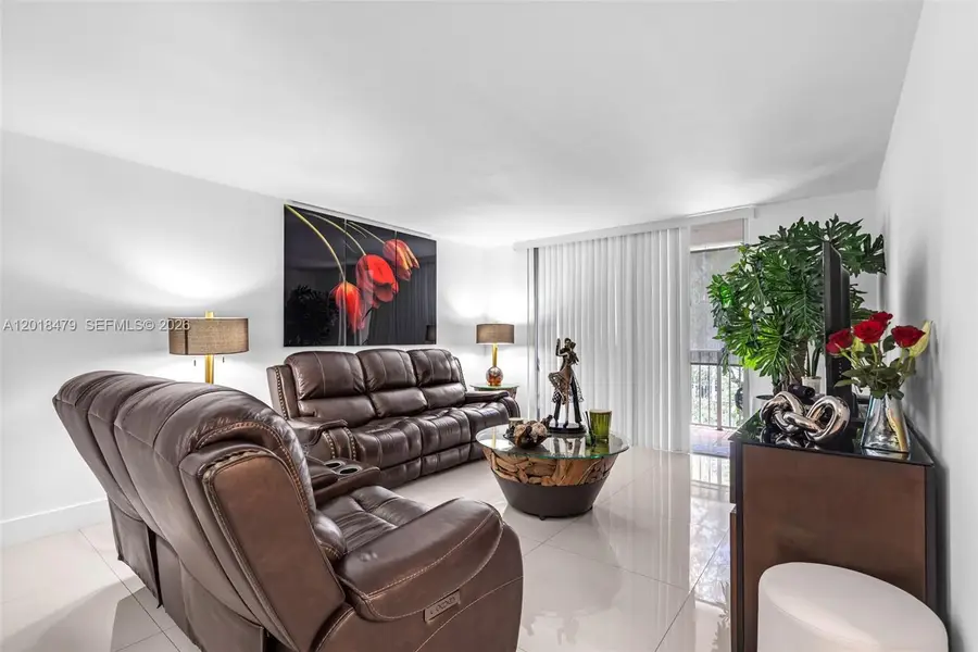 8511 NW 8th St #309, Miami, FL 33126 - #2