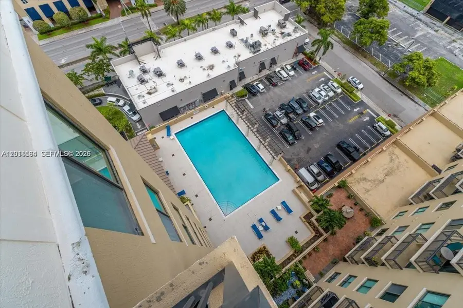 4242 NW 2nd St #1608, Miami, FL 33126 - #3