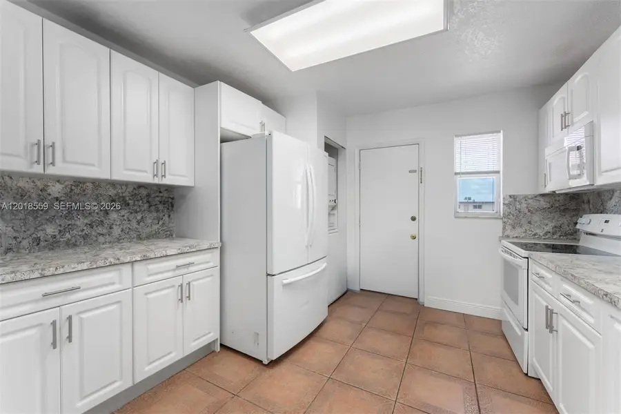 1950 W 54th St #406, Hialeah, FL 33012 - #2