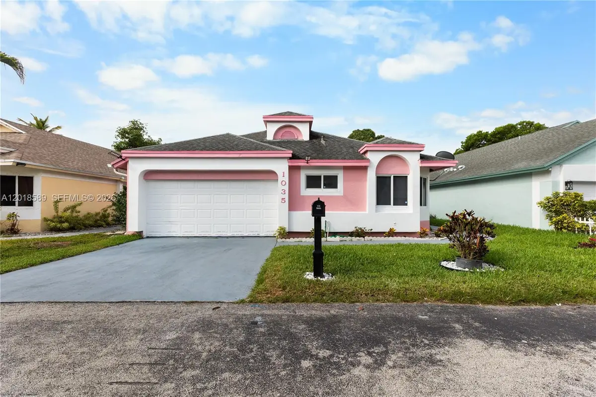 1035 W Jasmine Ln, North Lauderdale, FL 33068 - #1