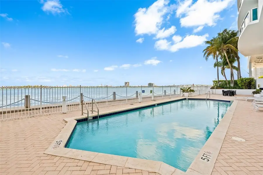 725 NE 22nd St #PH2A, Miami, FL 33137 - #2