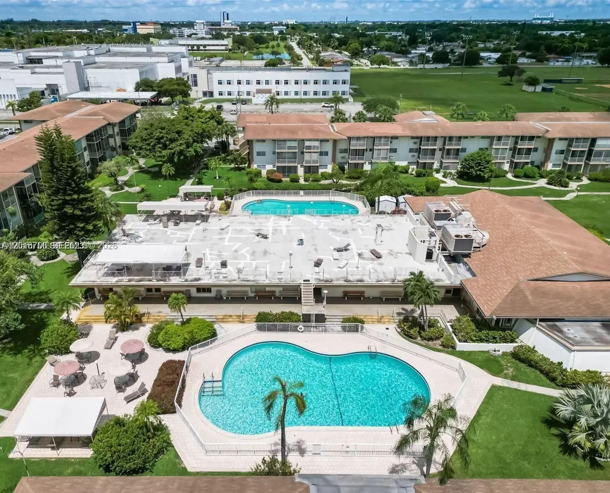 17090 NE 14th Ave #312, North Miami Beach, FL 33162 - #1